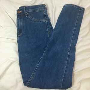 high wasted jeans